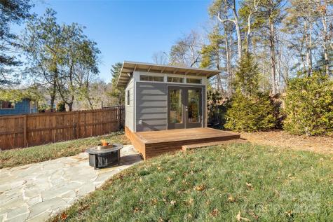 18 Oakwilde Drive Asheville NC 28803