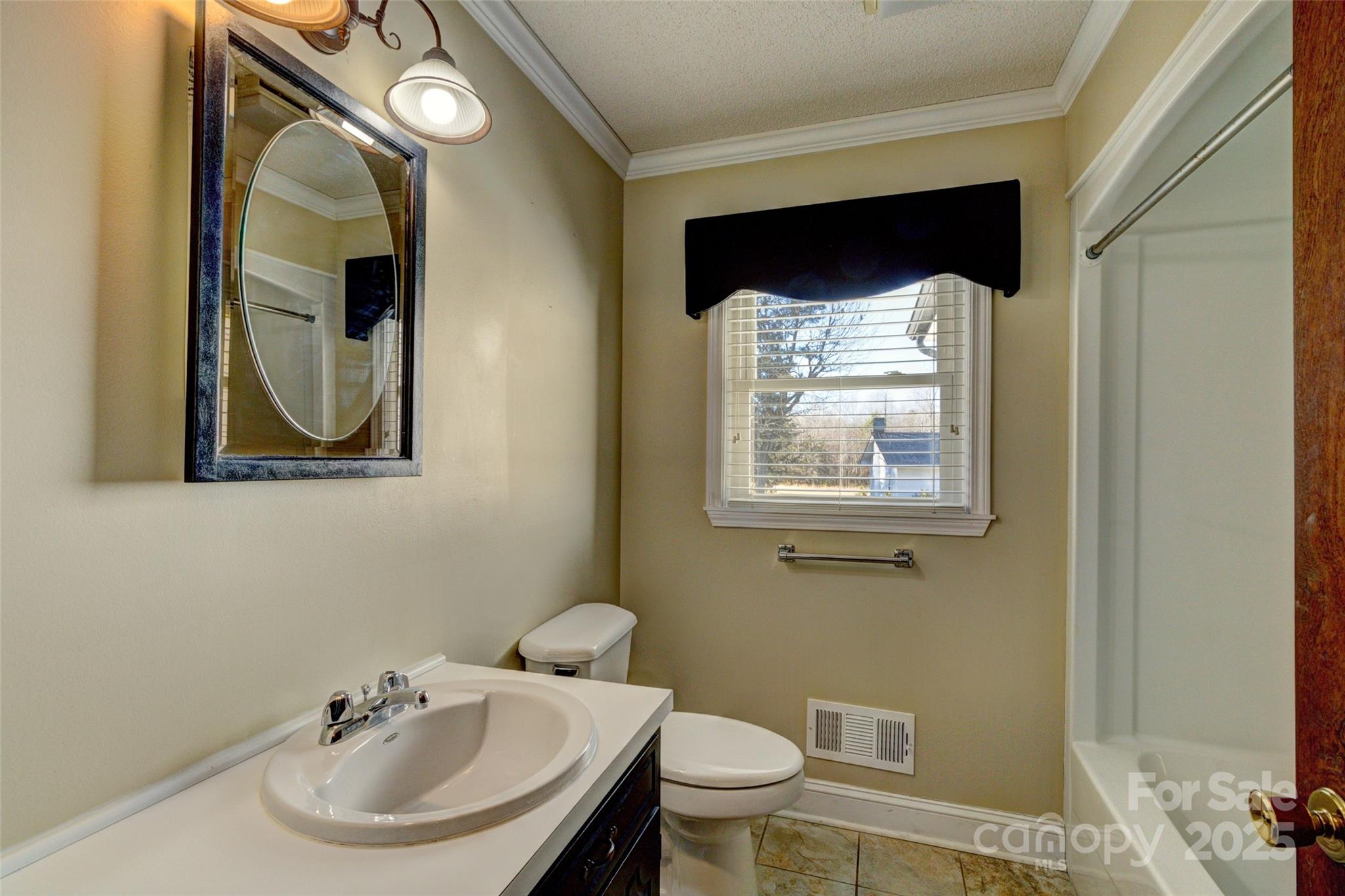 211 Roy Eaker Road Cherryville NC 28021