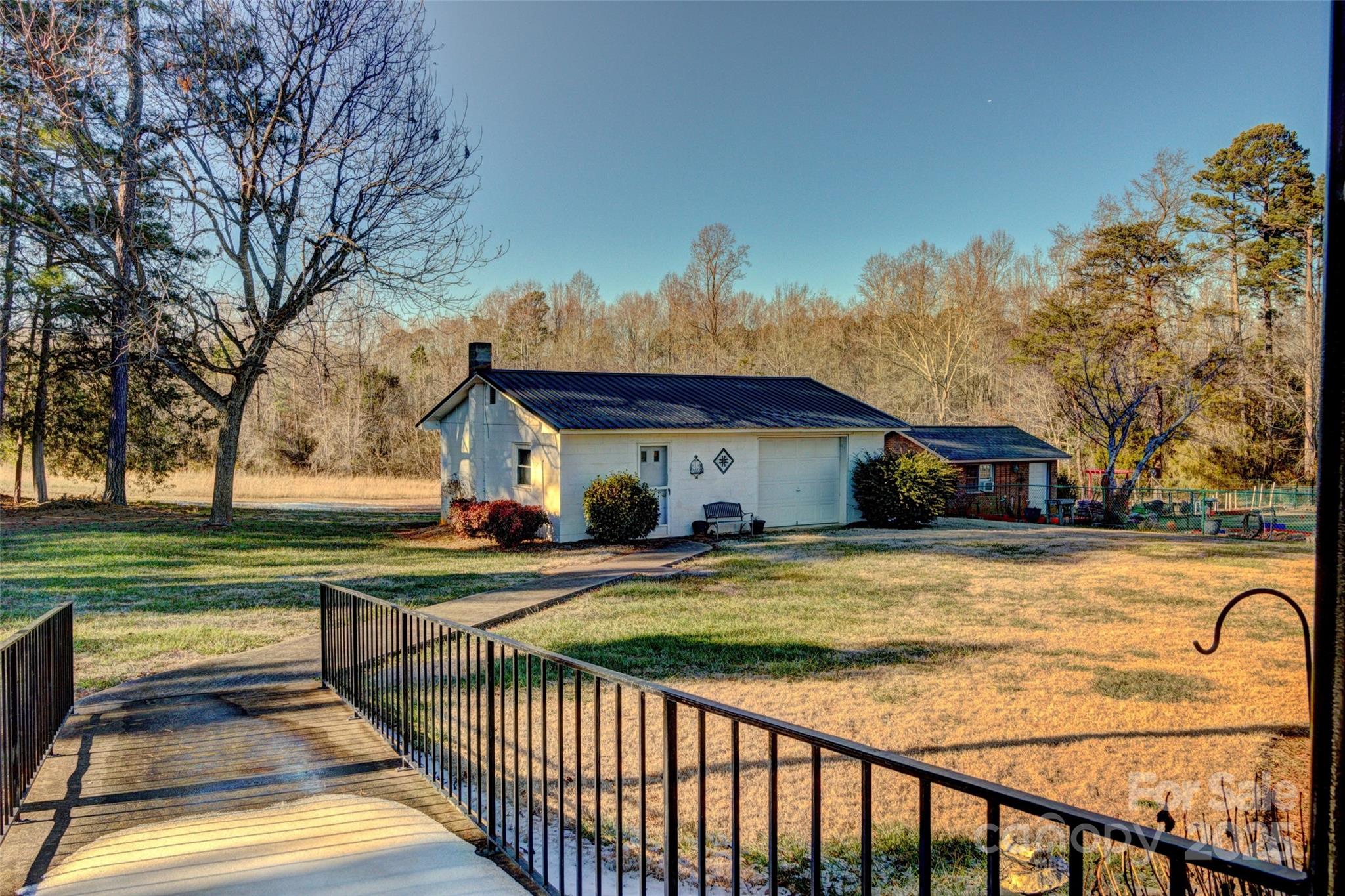 211 Roy Eaker Road Cherryville NC 28021