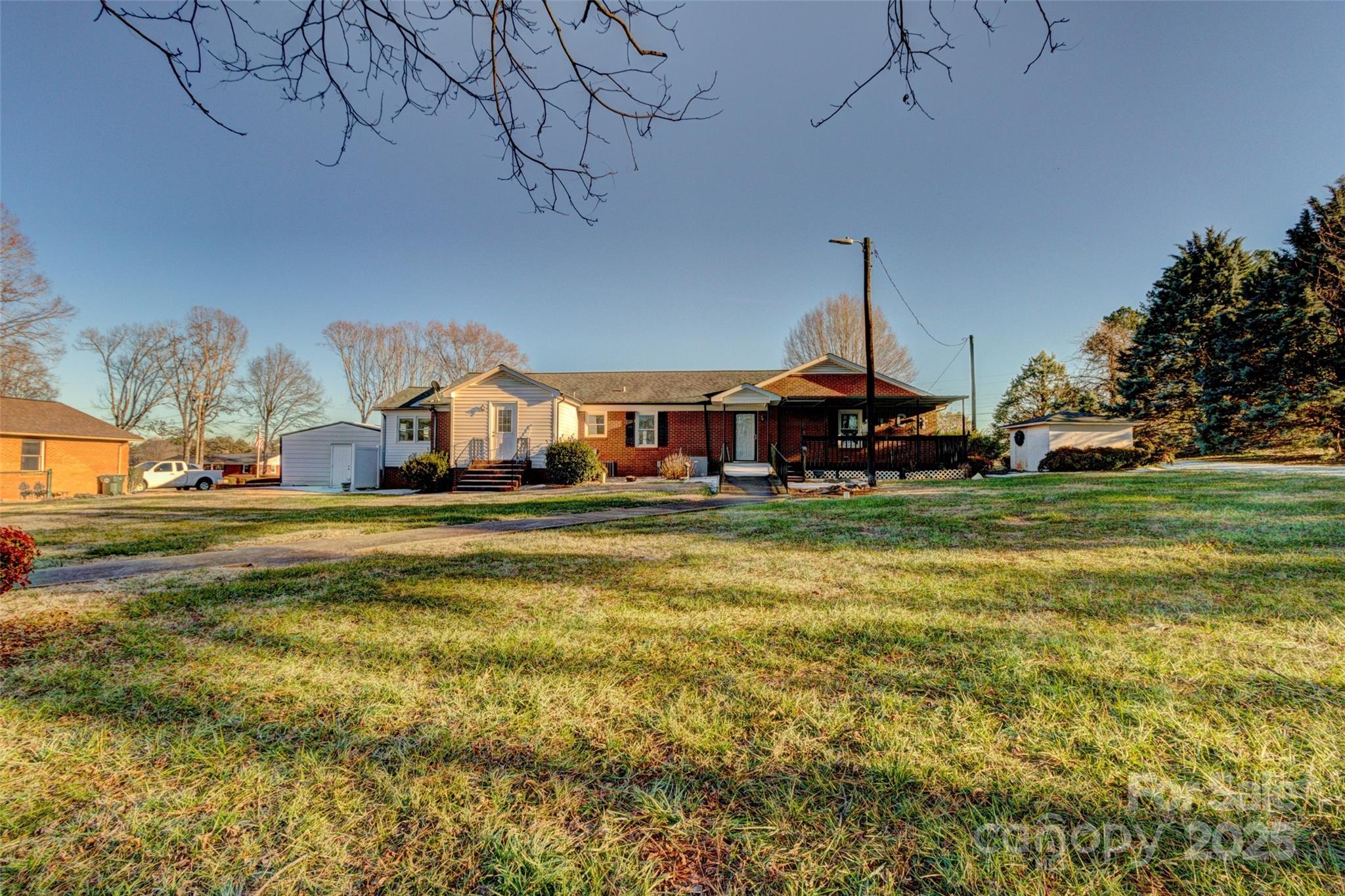 211 Roy Eaker Road Cherryville NC 28021