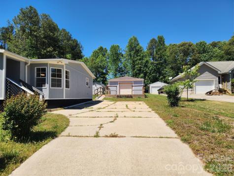 189 Brook Creek Drive Troutman NC 28166