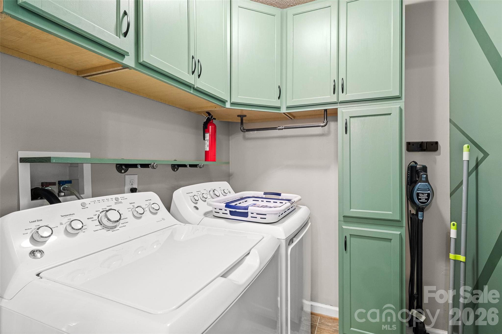 28 Grove Garden Avenue Candler NC 28715