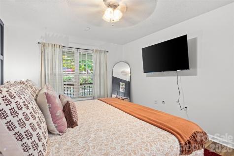 28 Grove Garden Avenue Candler NC 28715