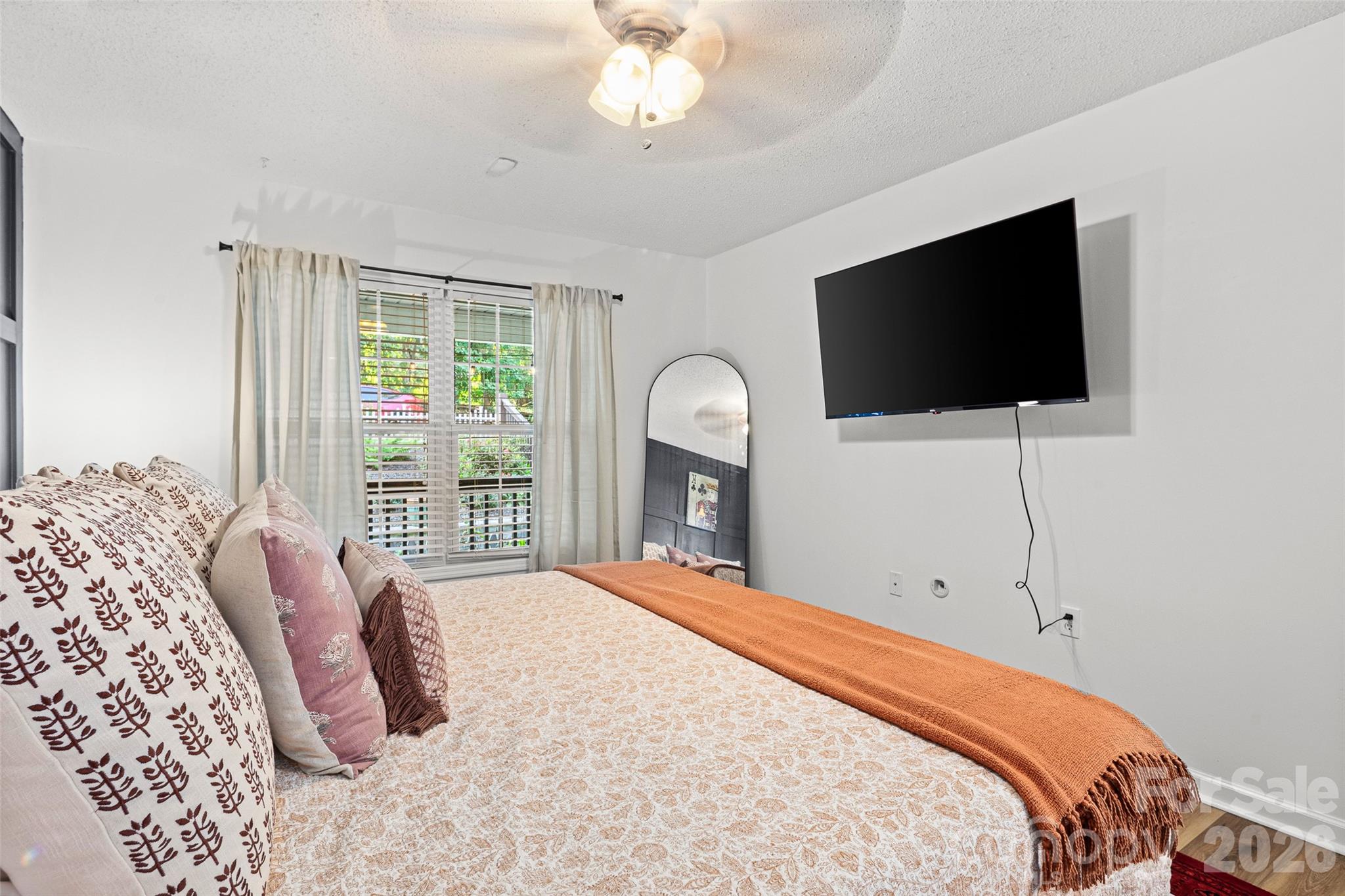 28 Grove Garden Avenue Candler NC 28715