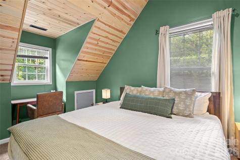 28 Grove Garden Avenue Candler NC 28715