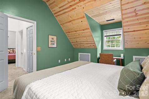 28 Grove Garden Avenue Candler NC 28715