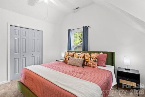 28 Grove Garden Avenue Candler NC 28715