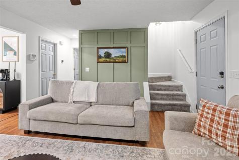 28 Grove Garden Avenue Candler NC 28715