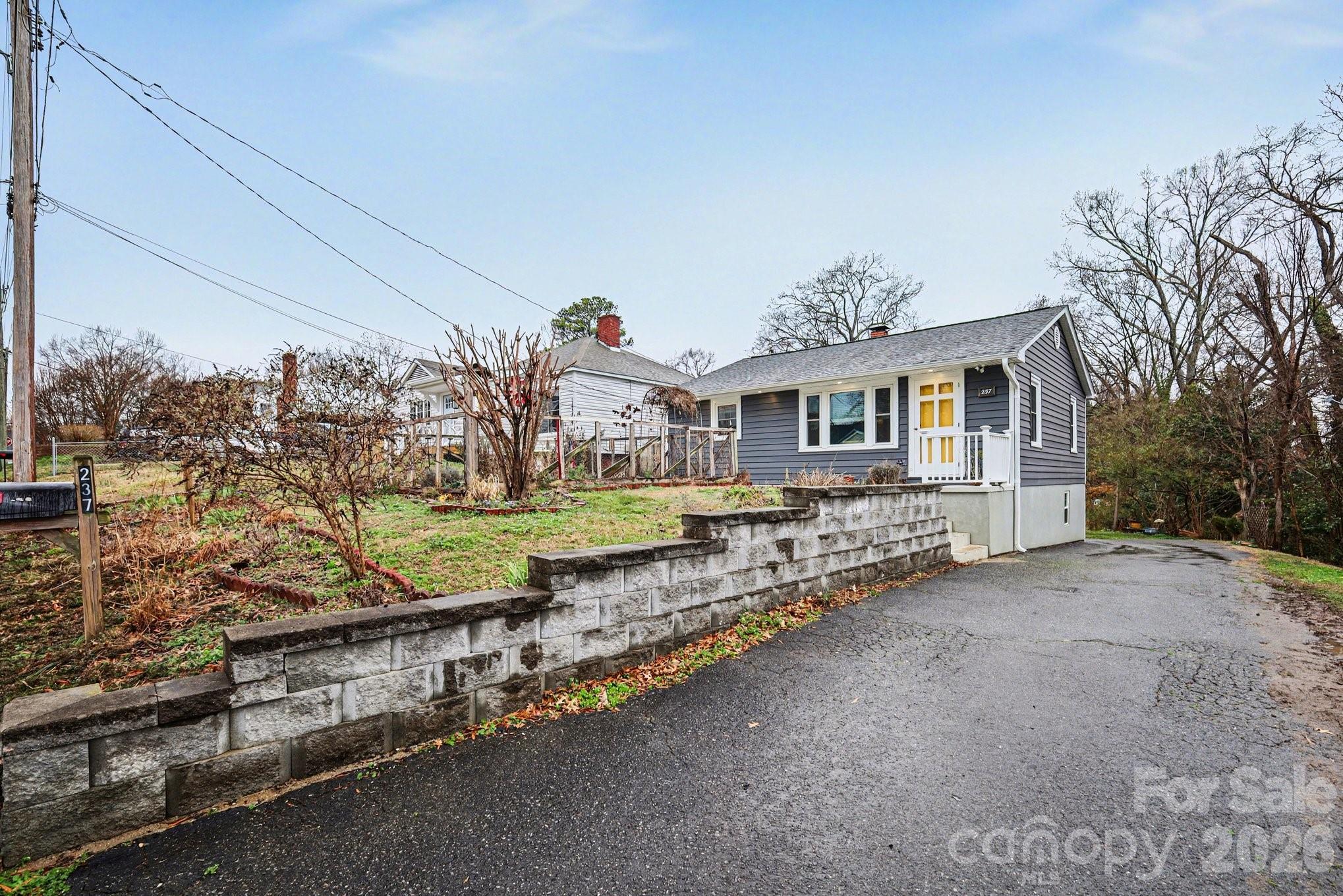237 Jefferson Avenue NE Concord NC 28025
