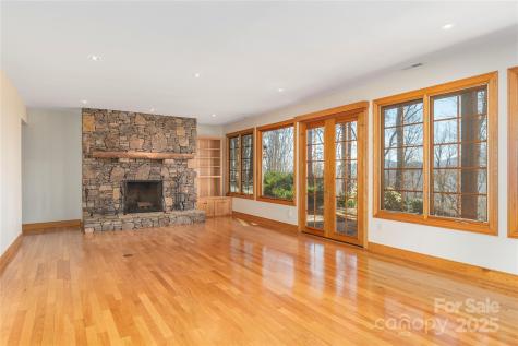 98 Flat Creek Road Fairview NC 28730