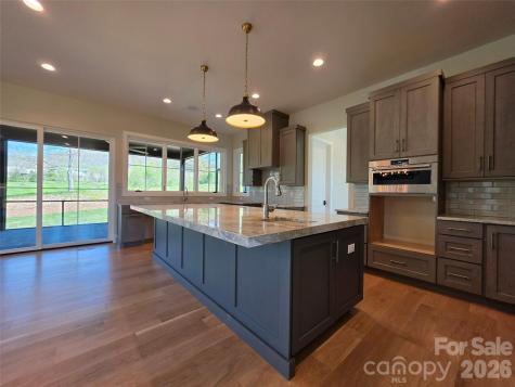 6 Walnut Valley Parkway Arden NC 28704