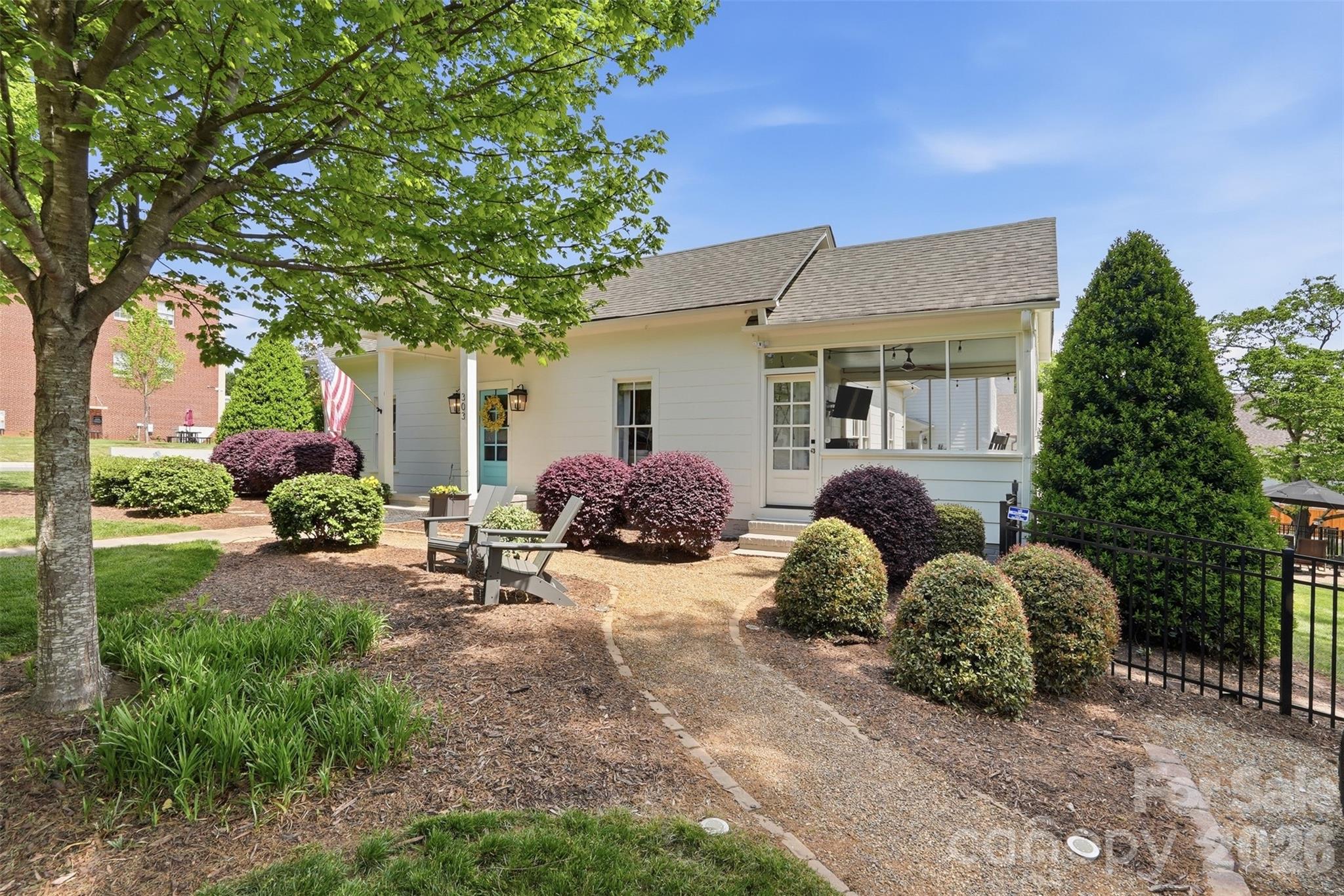 303 South Street Davidson NC 28036