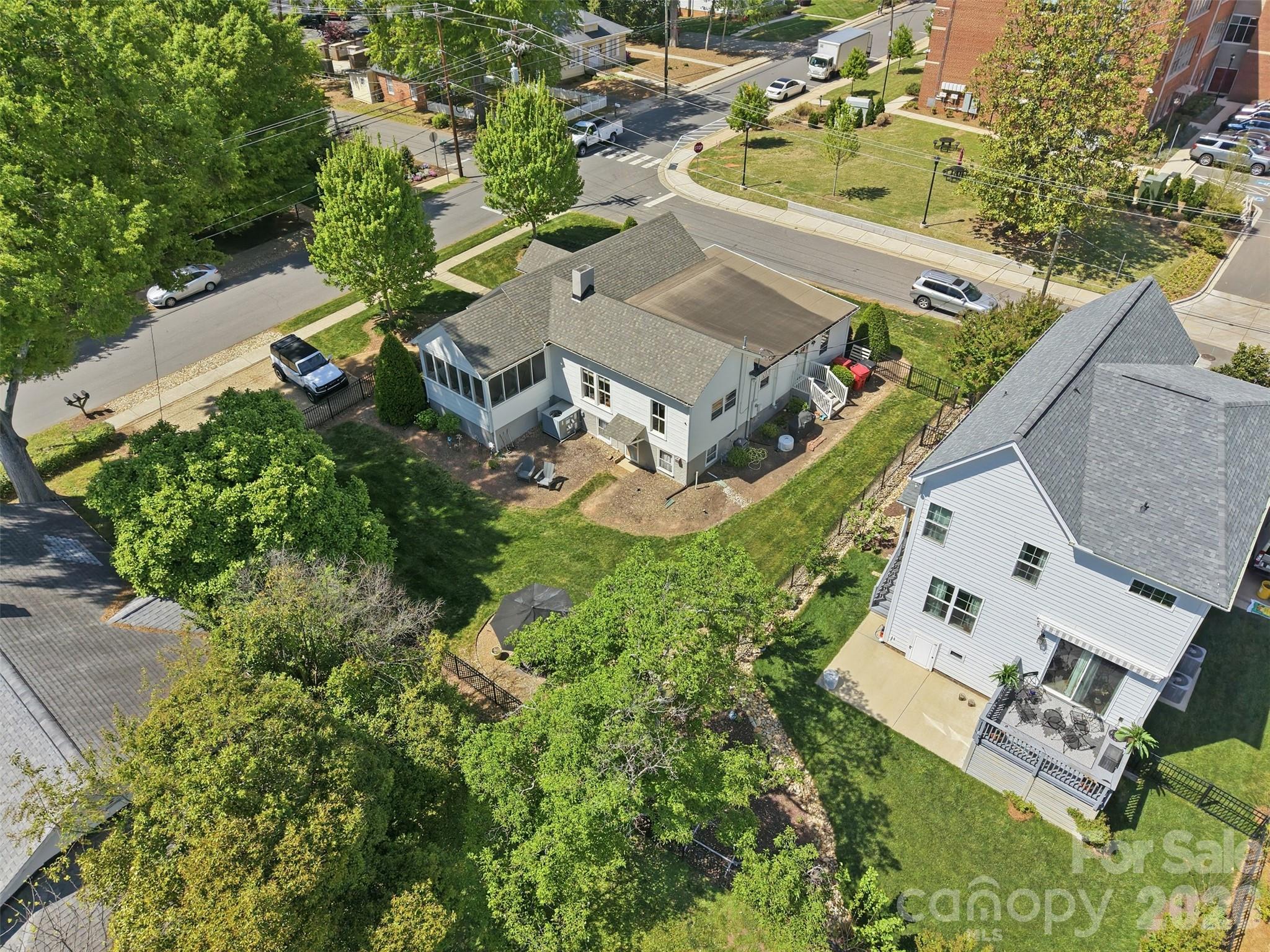 303 South Street Davidson NC 28036