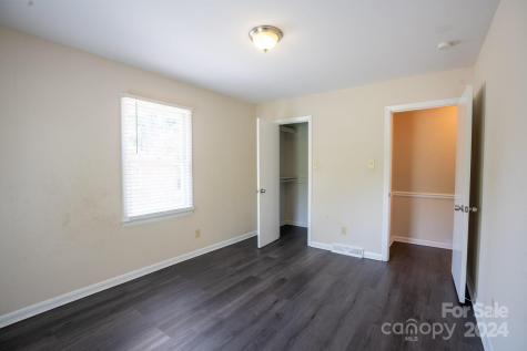 5511 Faulconbridge Road Charlotte NC 28227