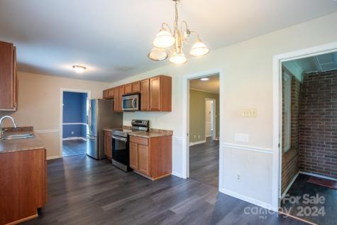 5511 Faulconbridge Road Charlotte NC 28227