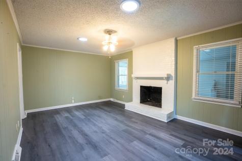 5511 Faulconbridge Road Charlotte NC 28227