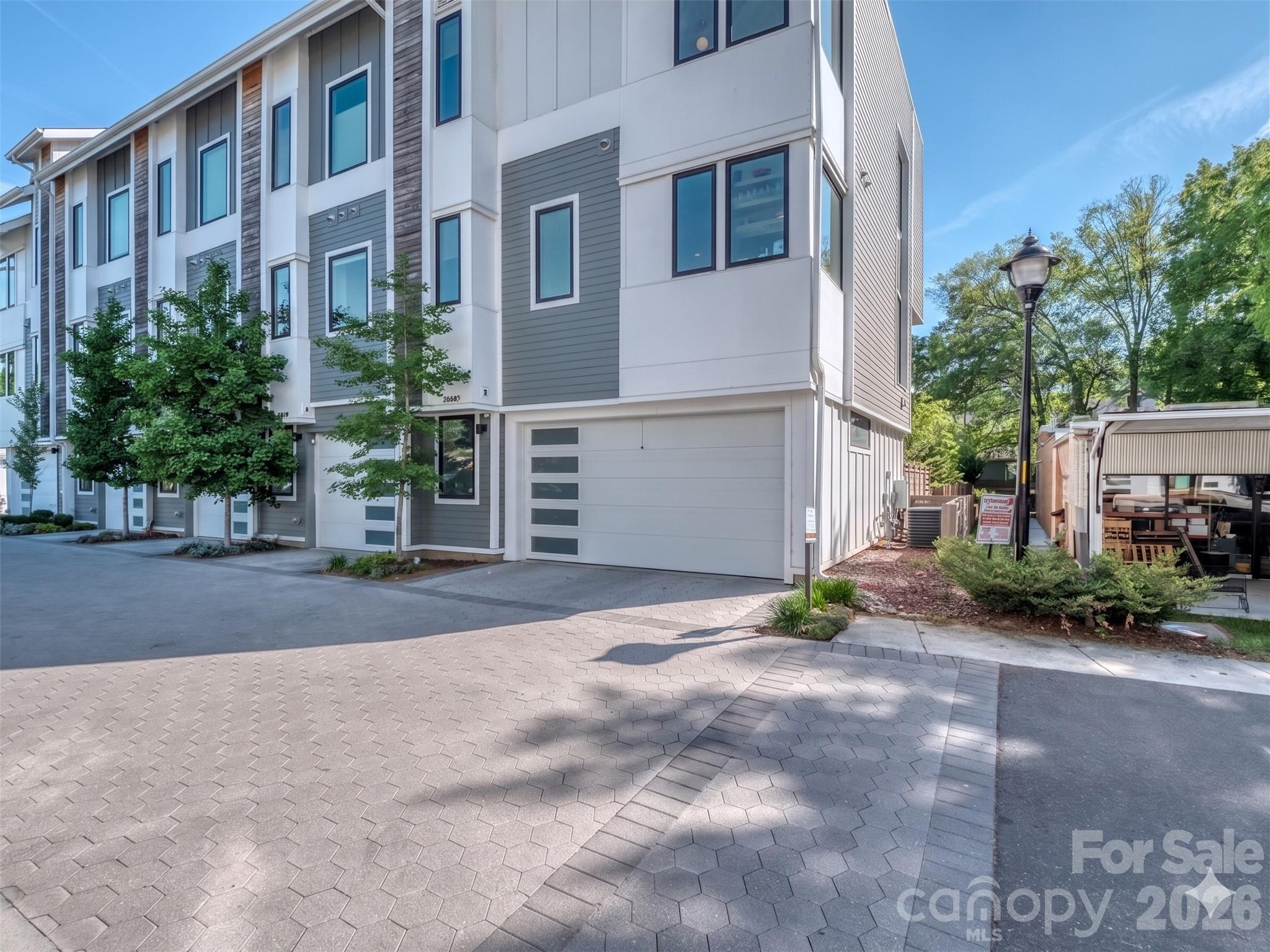 2660 Shenandoah Avenue Charlotte NC 28205