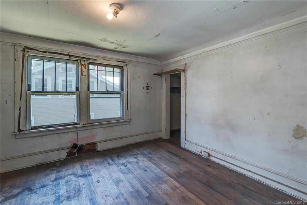 141 Logan Avenue Asheville NC 28806