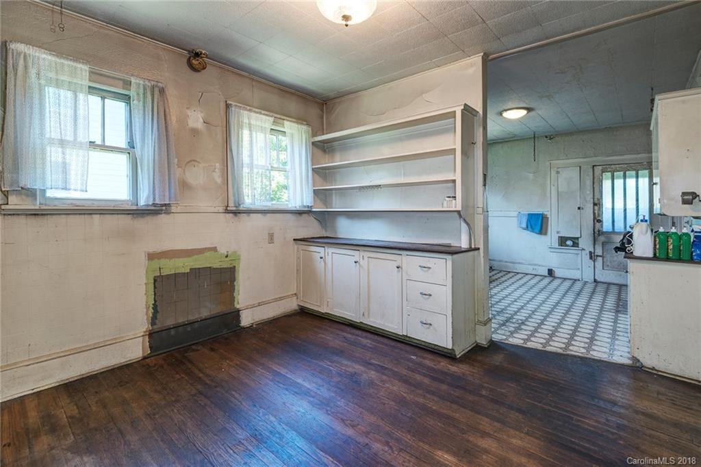 141 Logan Avenue Asheville NC 28806