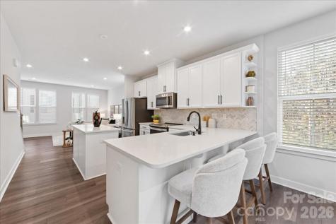 425 Tristram Lane Charlotte NC 28205