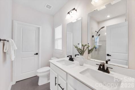 425 Tristram Lane Charlotte NC 28205