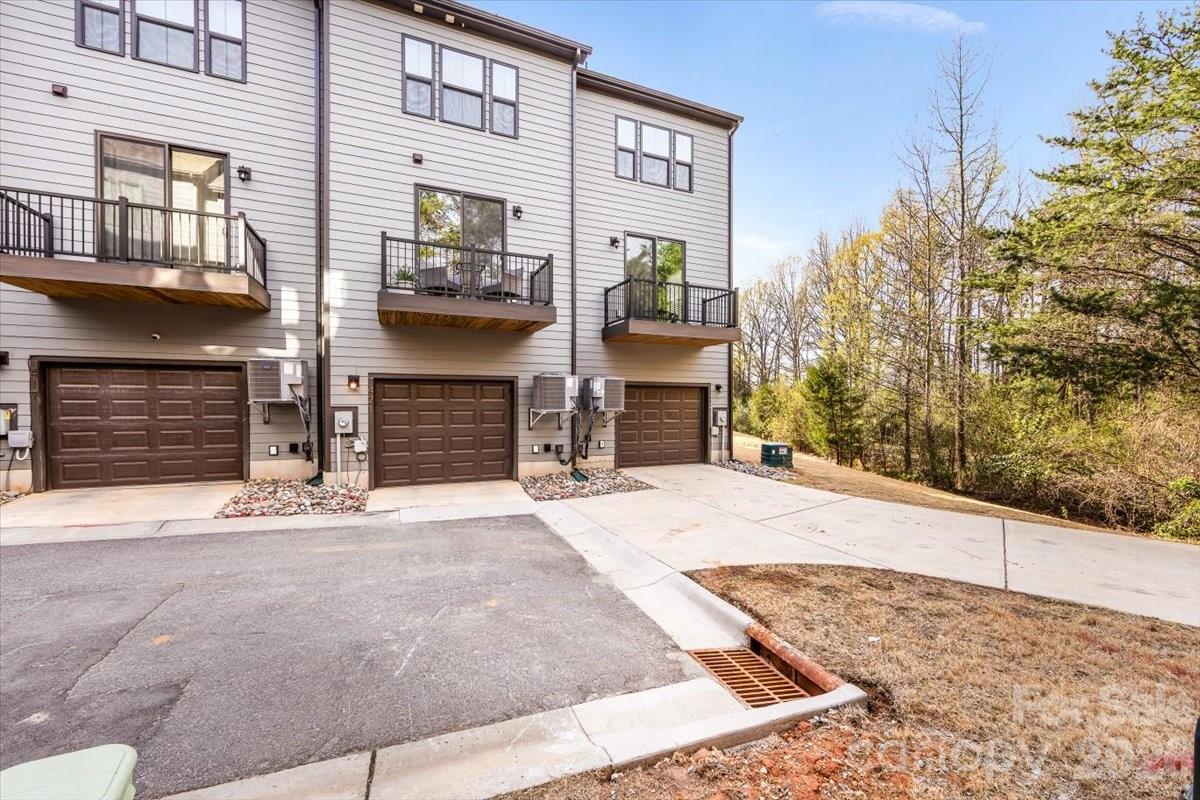425 Tristram Lane Charlotte NC 28205