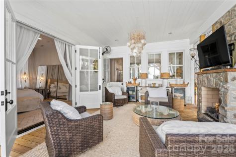 24 Waverly Road Asheville NC 28803