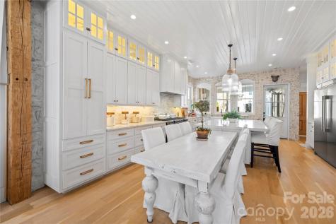 24 Waverly Road Asheville NC 28803