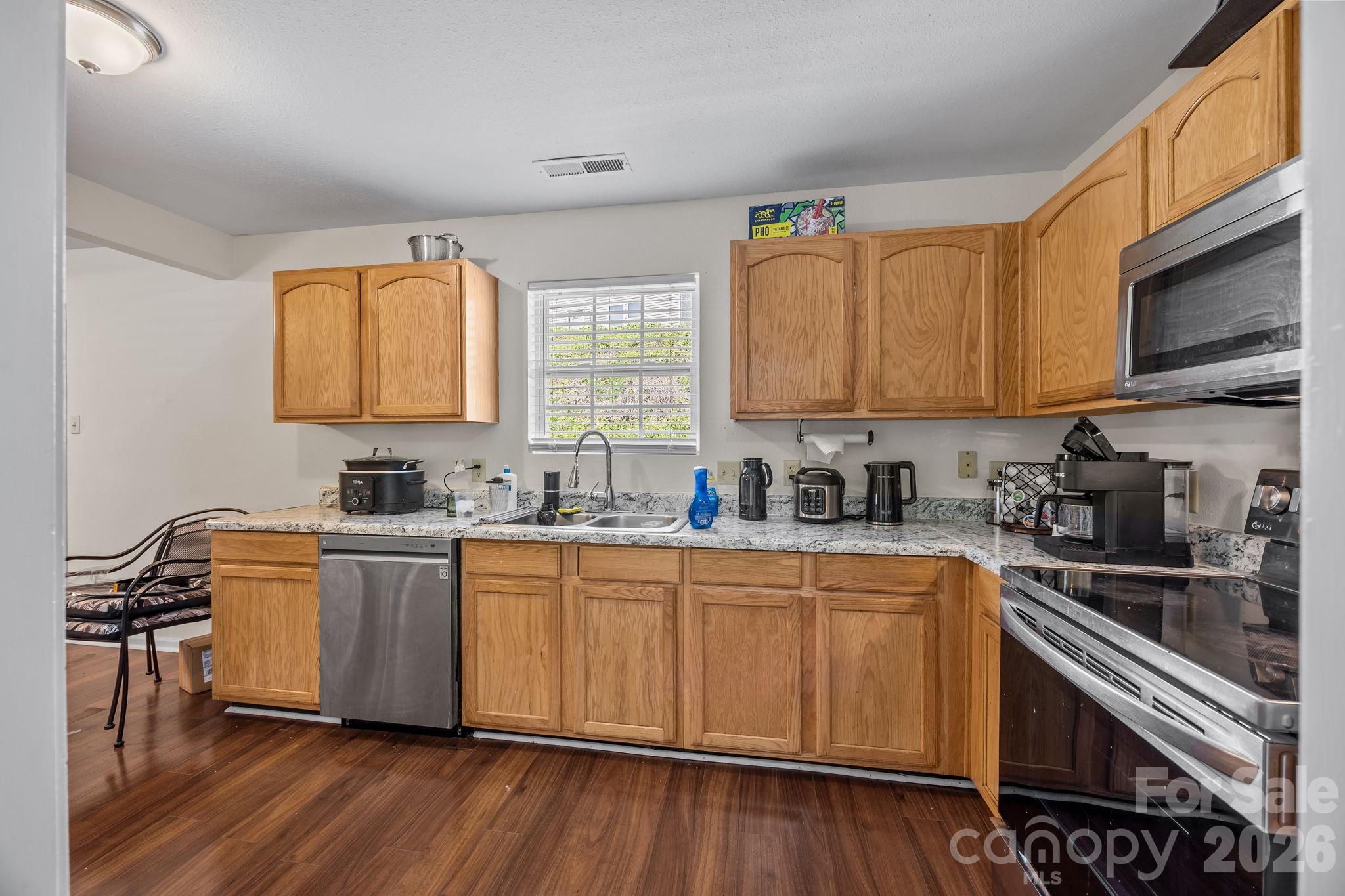 2621 Stream Bank Drive Charlotte NC 28269