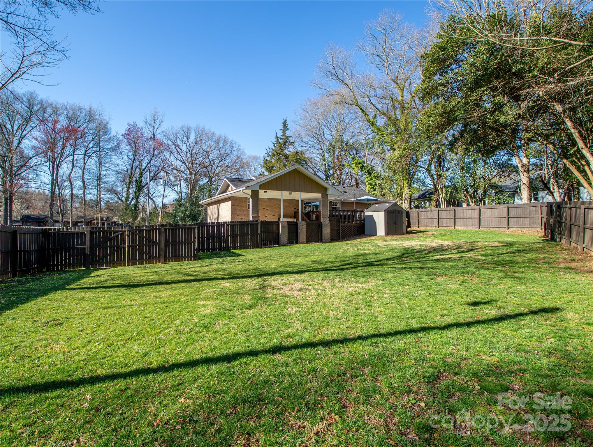5615 Starkwood Drive Charlotte NC 28212