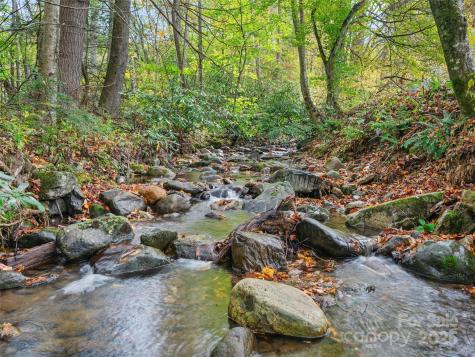 1030 Hughes Gap Road Bakersville NC 28705