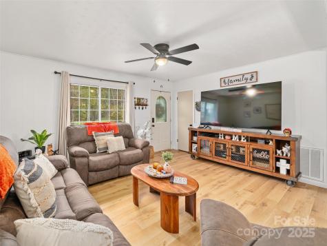 1030 Hughes Gap Road Bakersville NC 28705