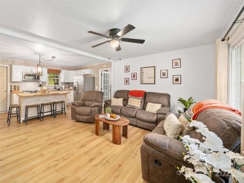 1030 Hughes Gap Road Bakersville NC 28705