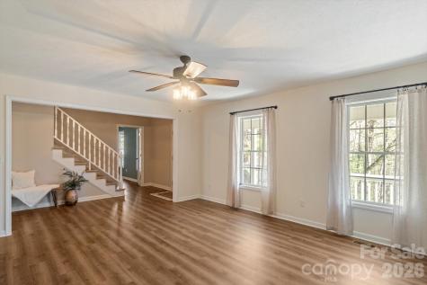 182 White Stone Lane Hendersonville NC 28791