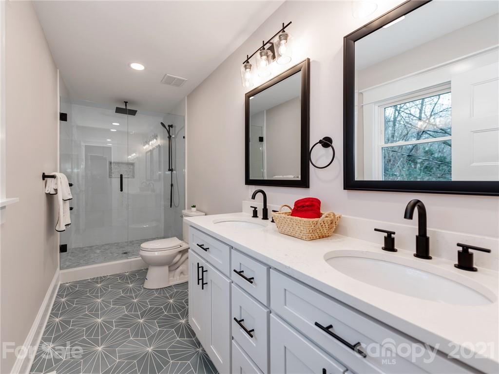 6142 Deveron Drive Charlotte NC 28211