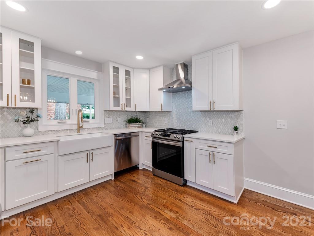 6142 Deveron Drive Charlotte NC 28211