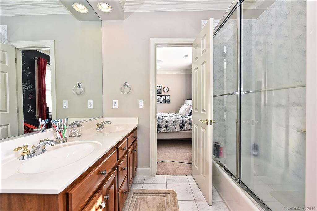 8817 Lake Challis Lane Charlotte NC 28226