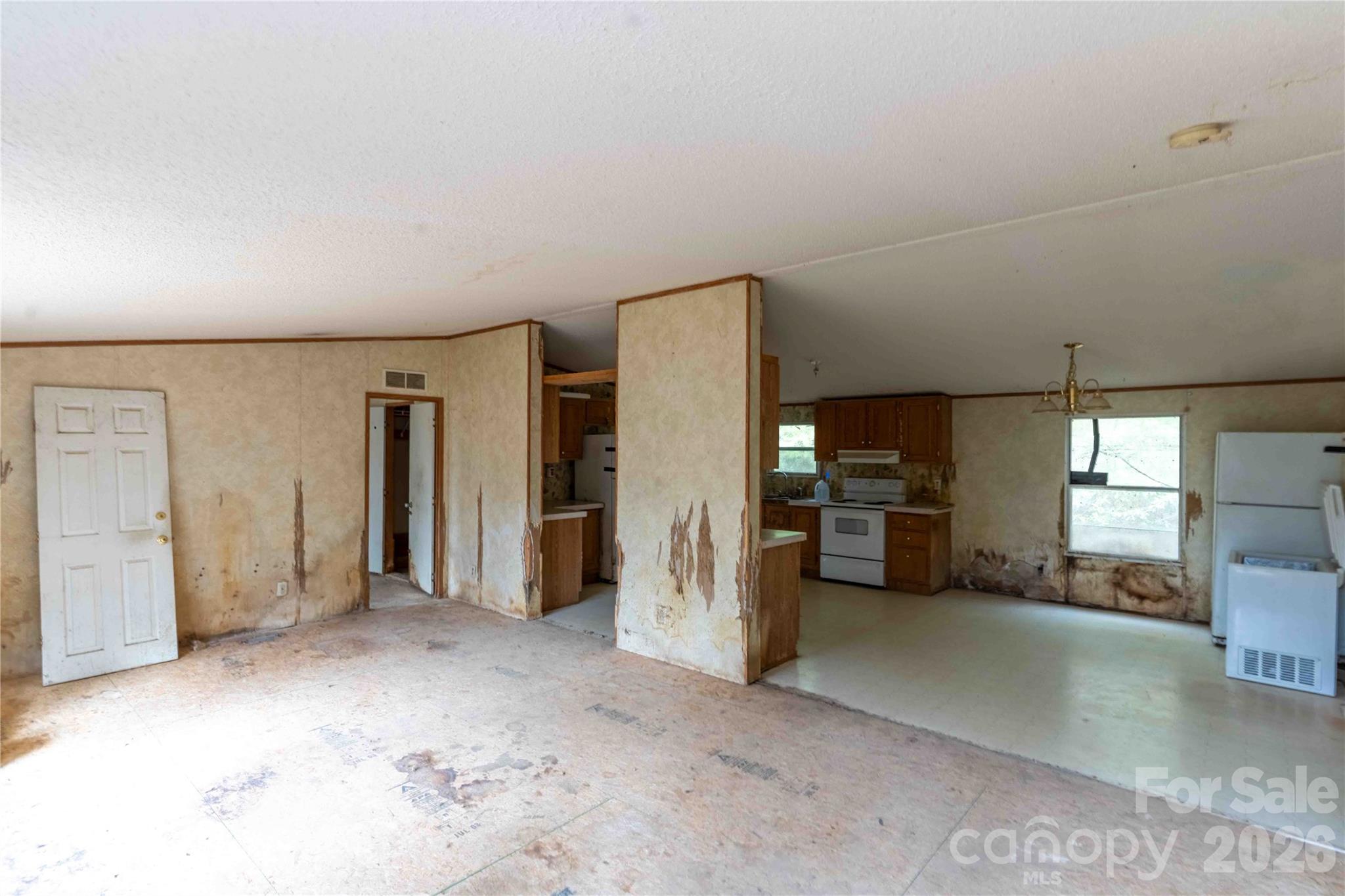190 Pinewood Knoll Drive Hendersonville NC 28739
