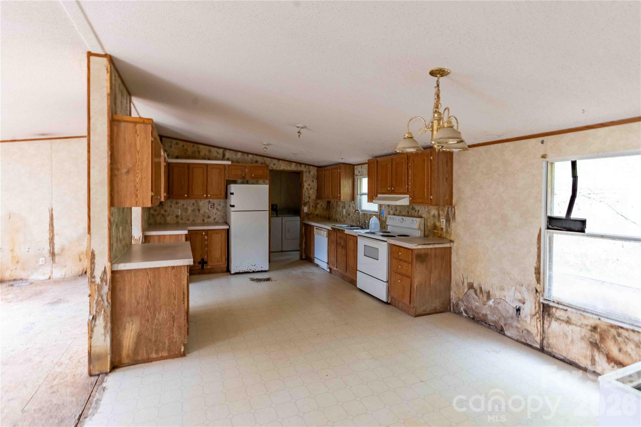 190 Pinewood Knoll Drive Hendersonville NC 28739
