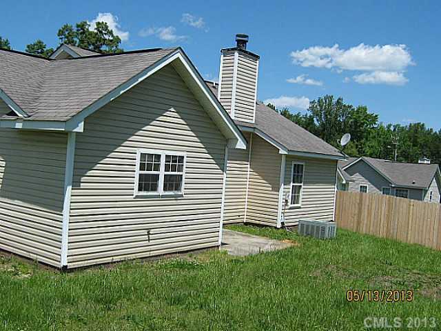 3748 Capps Hill Drive Charlotte NC 28216