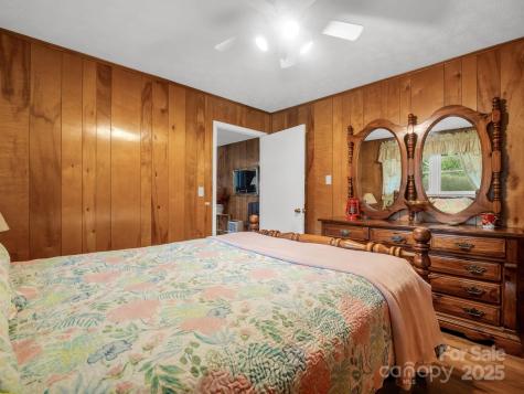 24 Clarke Road Asheville NC 28805