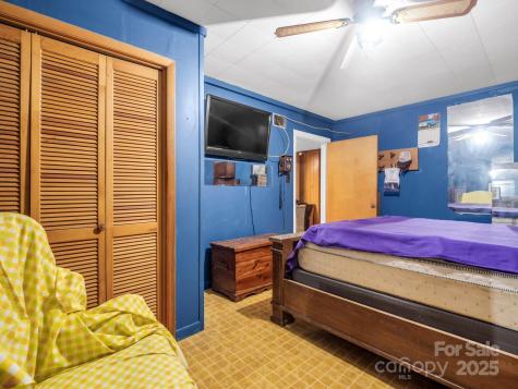 24 Clarke Road Asheville NC 28805