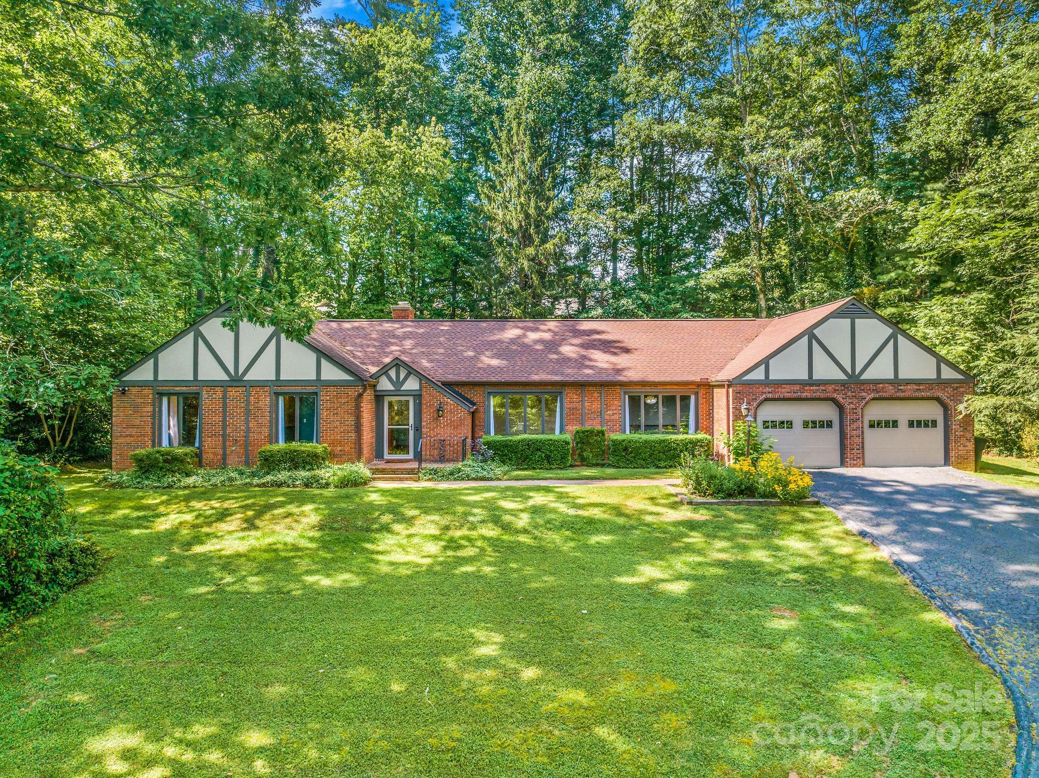 119 Yardley Court Hendersonville NC 28739