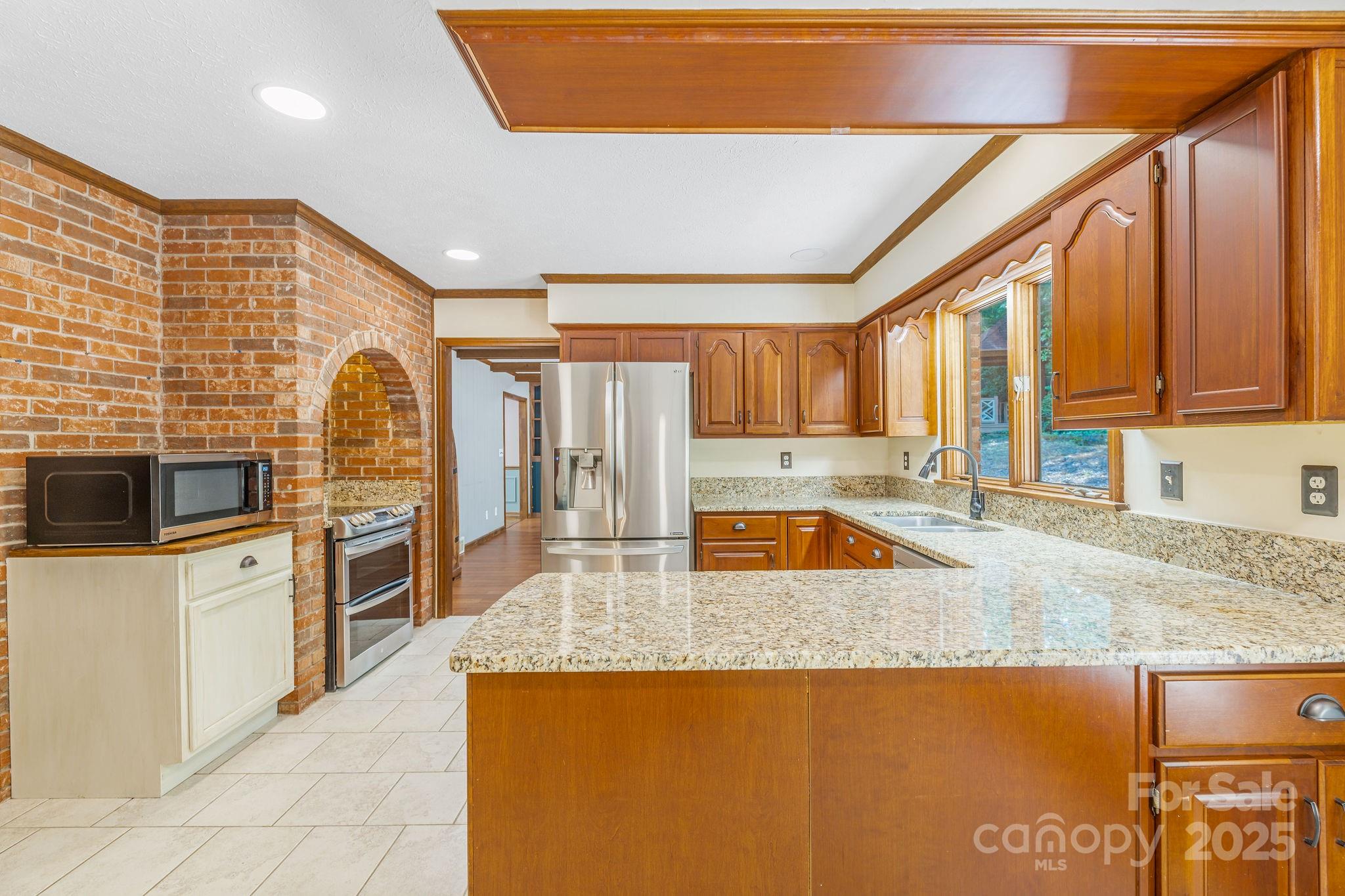 119 Yardley Court Hendersonville NC 28739