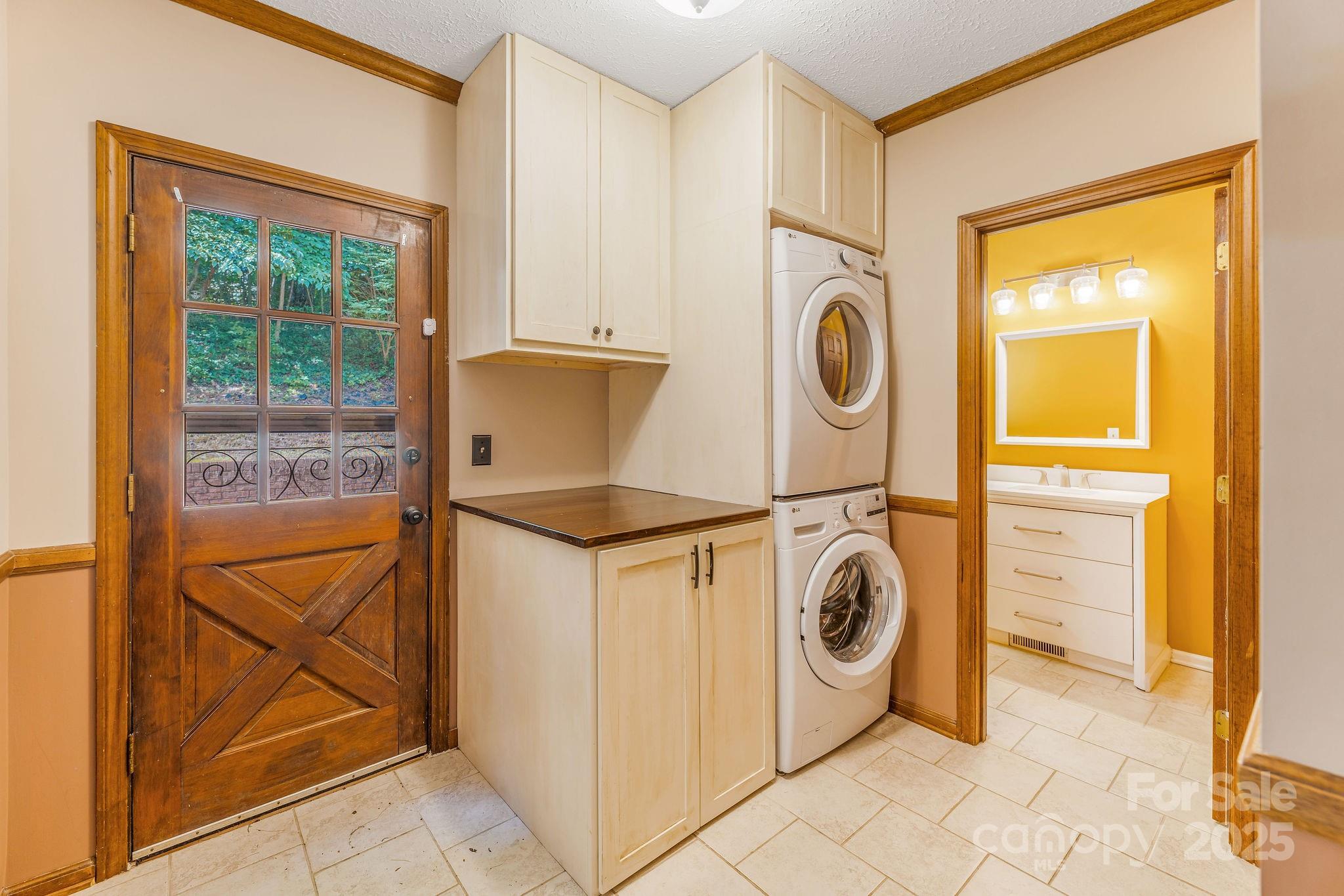 119 Yardley Court Hendersonville NC 28739