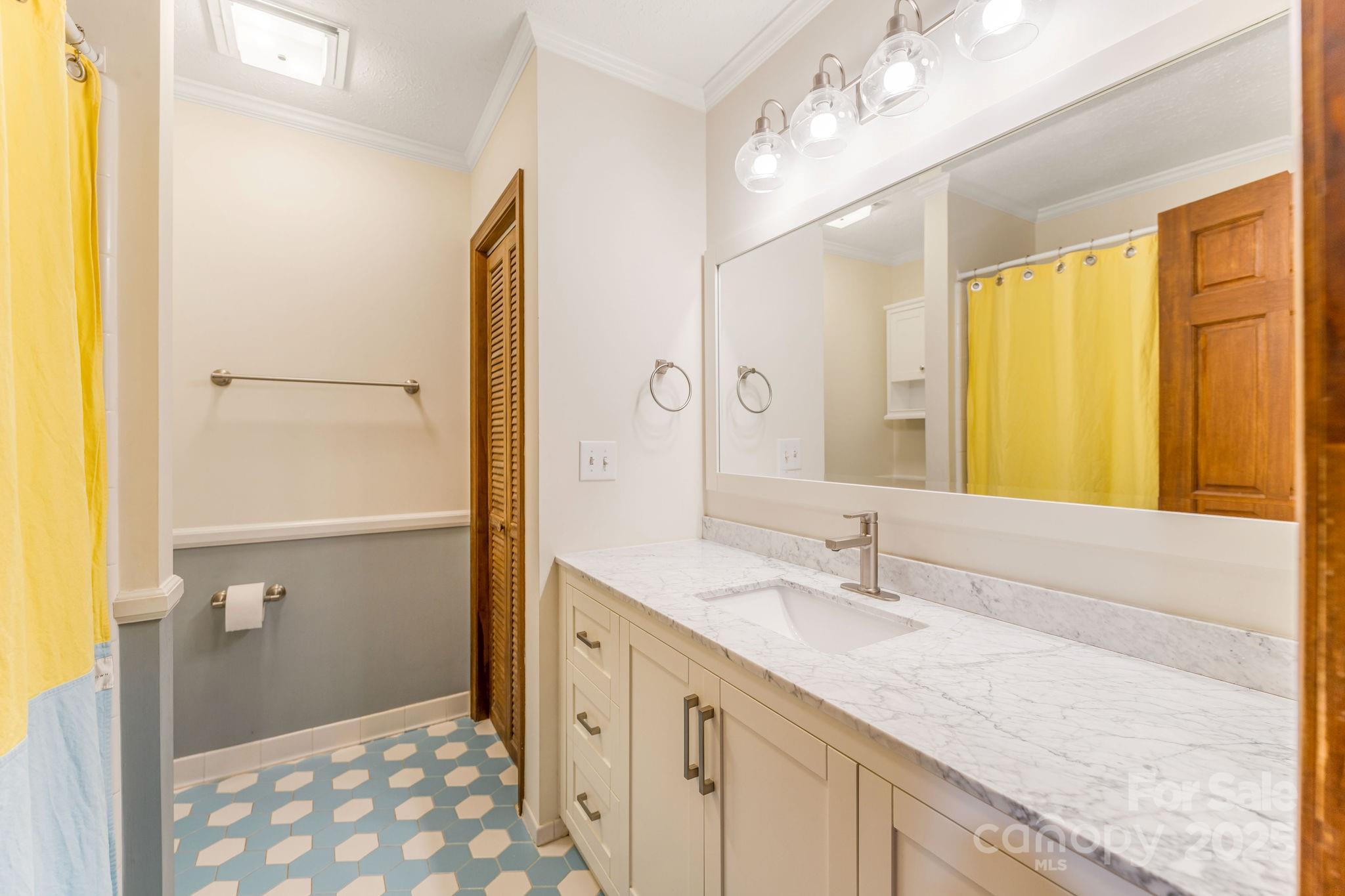 119 Yardley Court Hendersonville NC 28739