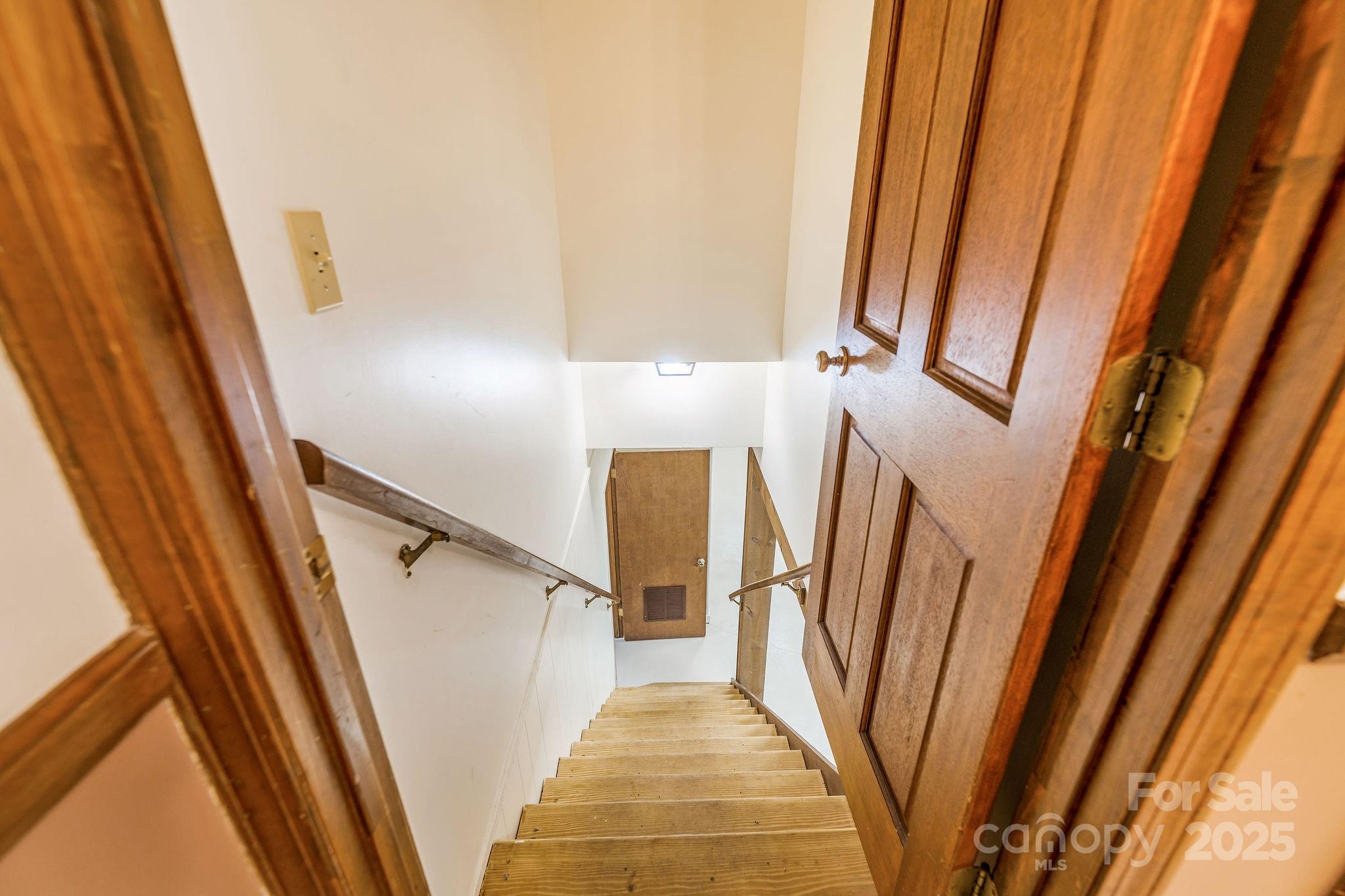 119 Yardley Court Hendersonville NC 28739
