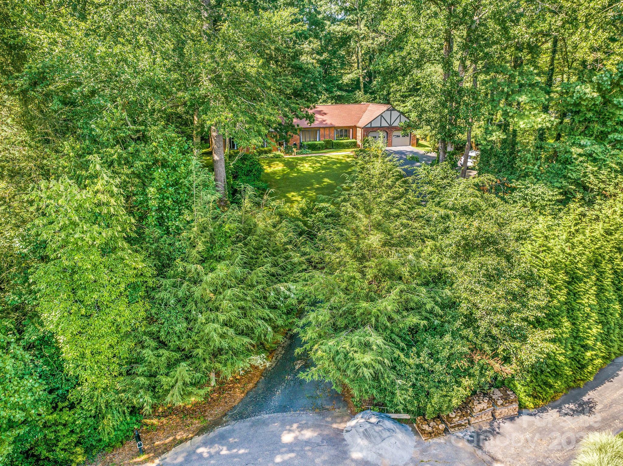 119 Yardley Court Hendersonville NC 28739