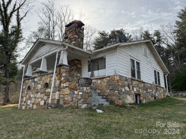 62 Old Bee Tree Road Swannanoa NC 28778
