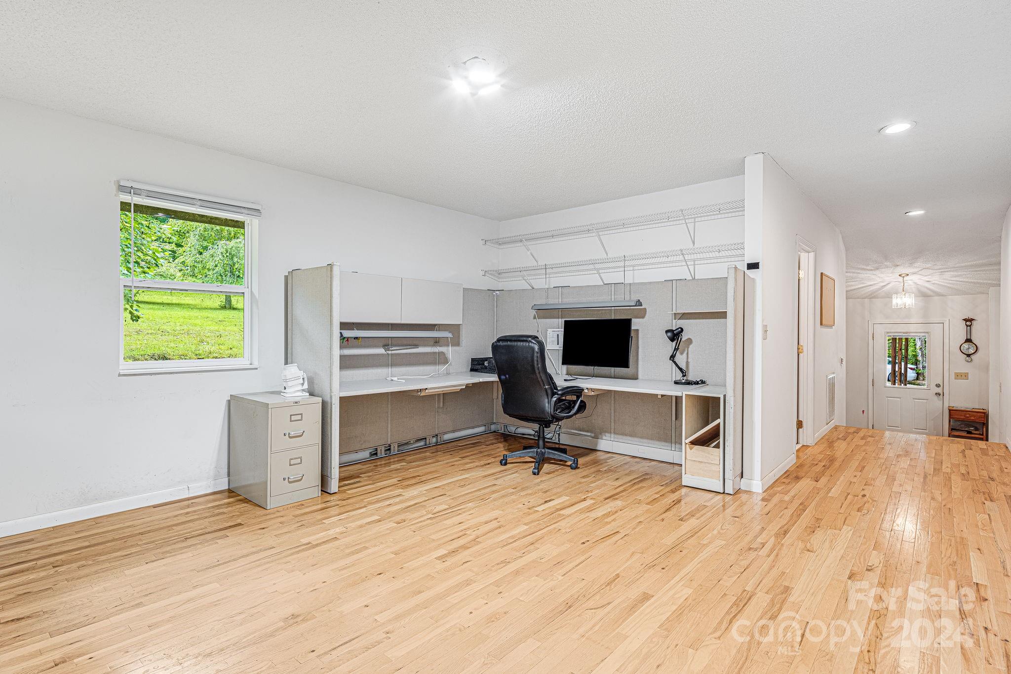 70 Landis Lane Burnsville NC 28714